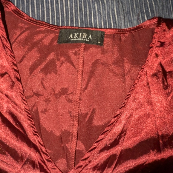 Akira cropped top - Picture 3 of 3